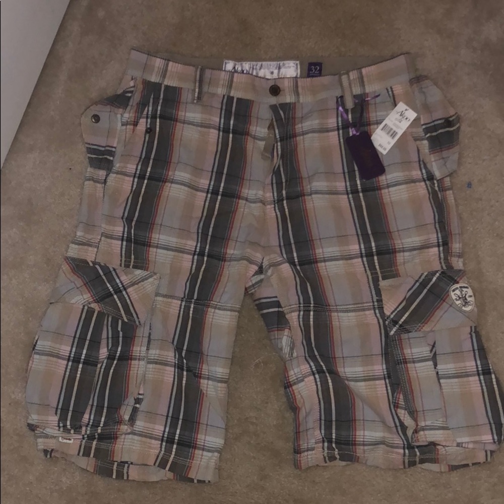 Men’s plaid shorts